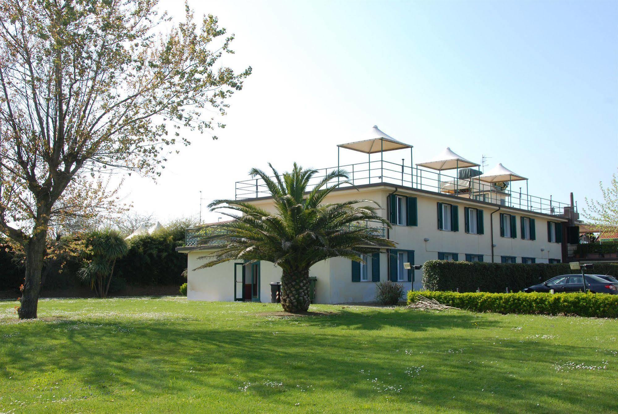 Hotel Turandot Torre del Lago Puccini Esterno foto