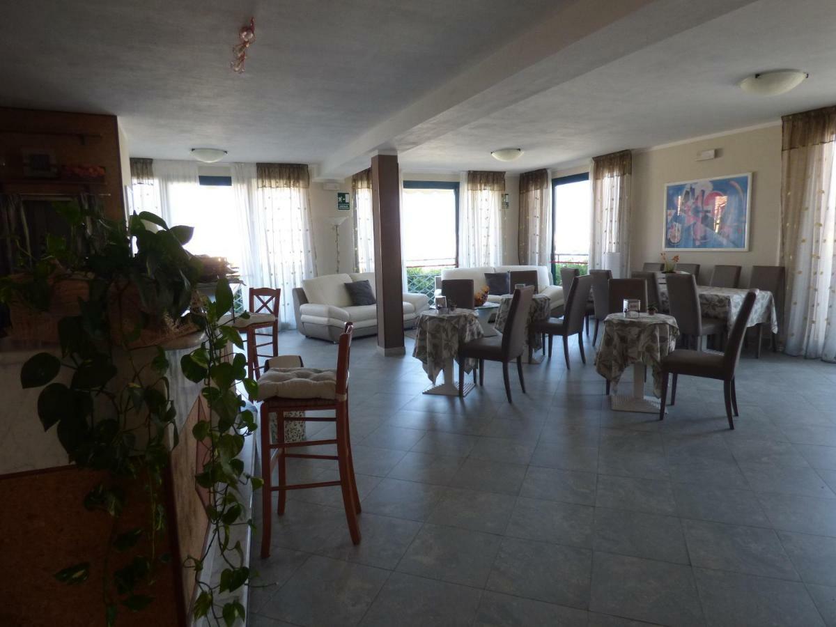 Hotel Turandot Torre del Lago Puccini Esterno foto